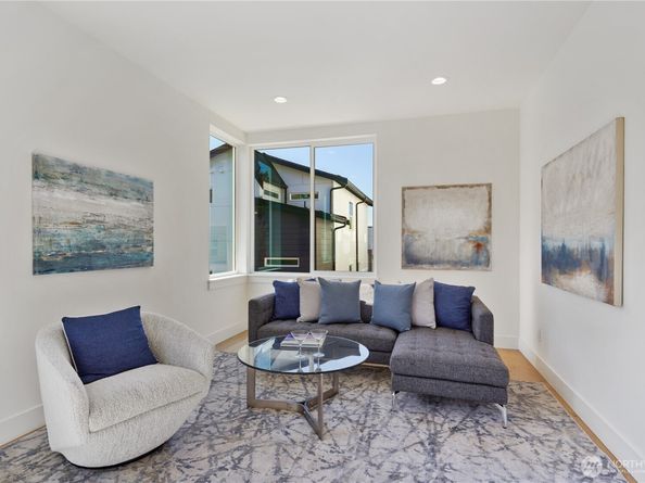 9011 14th Avenue SW, Seattle WA 98106