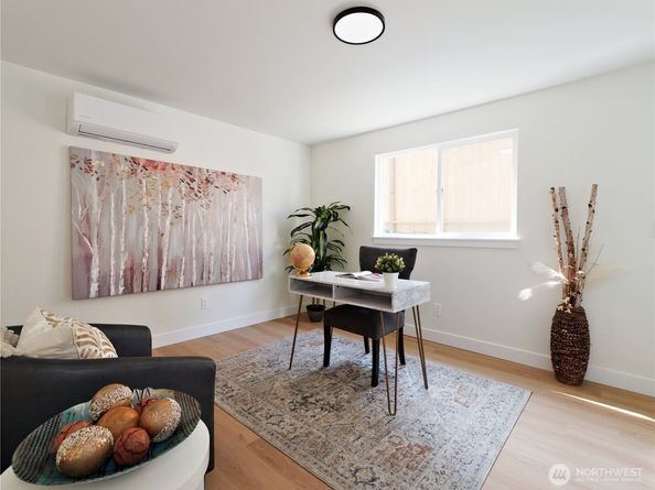 1709 SW Graham Street, Seattle WA 98106