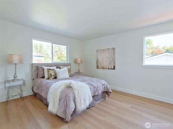 1709 SW Graham Street, Seattle WA 98106