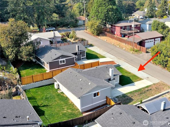 1709 SW Graham Street, Seattle WA 98106