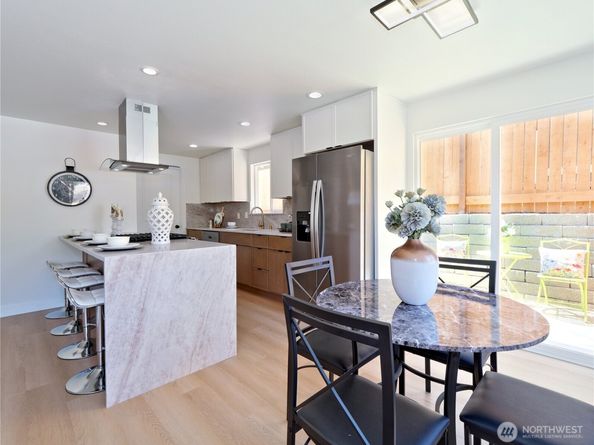 1709 SW Graham Street, Seattle WA 98106