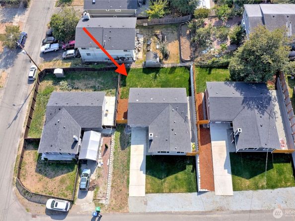 1709 SW Graham Street, Seattle WA 98106