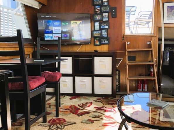 2040 Westlake Avenue N 10, Seattle WA 98109