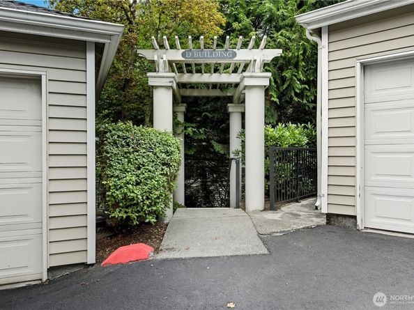 2300 Jefferson Avenue NE D118, Renton WA 98056