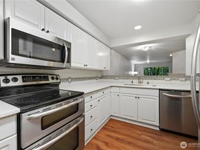 2300 Jefferson Avenue NE D118, Renton WA 98056