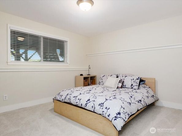 12604 88th Place NE, Kirkland WA 98034