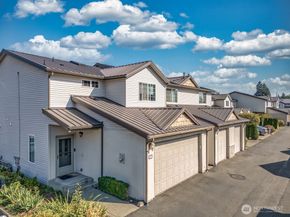 418 SE 17th Street 10B, Auburn WA 98002
