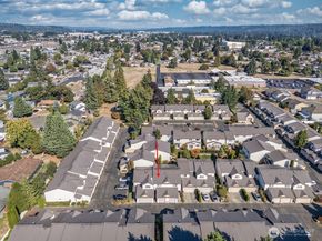 418 SE 17th Street 10B, Auburn WA 98002