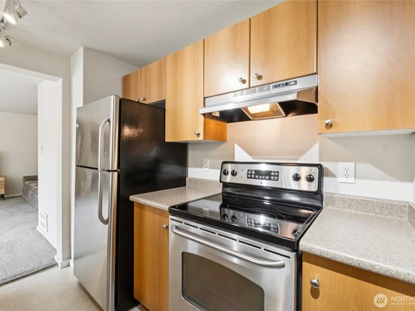 12404 E Gibson Road N203, Everett WA 98204