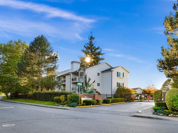 12404 E Gibson Road N203, Everett WA 98204
