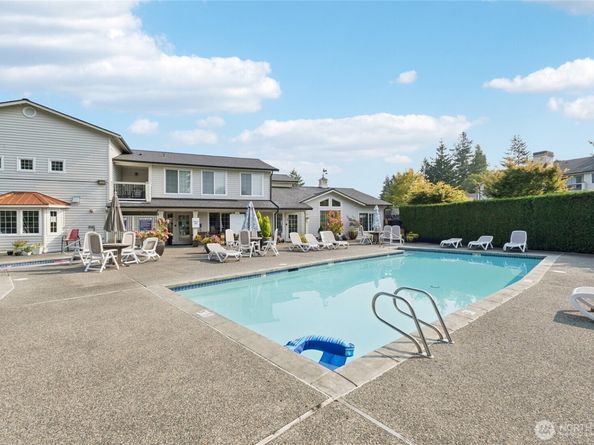 12404 E Gibson Road N203, Everett WA 98204