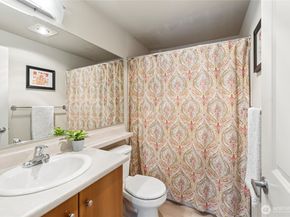 12404 E Gibson Road N203, Everett WA 98204