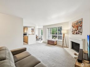 12404 E Gibson Road N203, Everett WA 98204