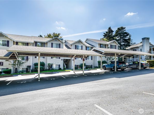 19230 Forest Park Drive NE J131, Lake Forest Park WA 98155