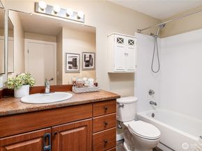 19230 Forest Park Drive NE J131, Lake Forest Park WA 98155