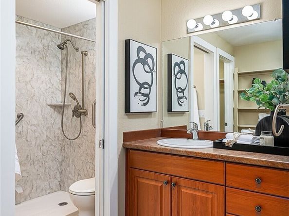19230 Forest Park Drive NE J131, Lake Forest Park WA 98155