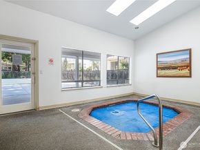 19230 Forest Park Drive NE J131, Lake Forest Park WA 98155