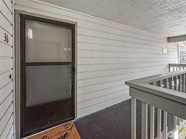 1315 S Puget Drive C36, Renton WA 98055