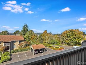 1315 S Puget Drive C36, Renton WA 98055