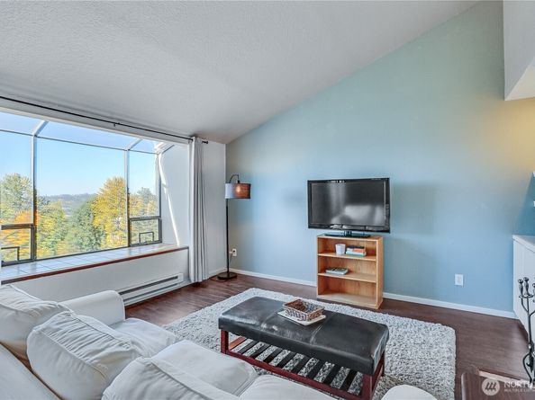 1315 S Puget Drive C36, Renton WA 98055