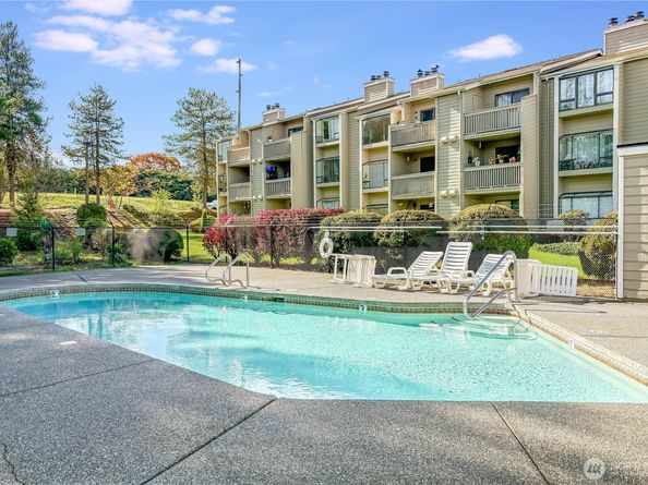 1315 S Puget Drive C36, Renton WA 98055