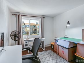 1315 S Puget Drive C36, Renton WA 98055