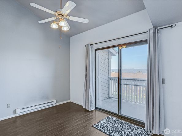 1315 S Puget Drive C36, Renton WA 98055
