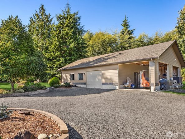 39171 NE No Name Place, Hansville WA 98340