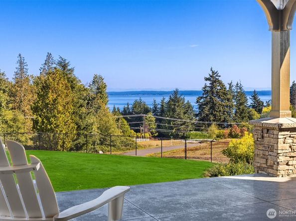 39171 NE No Name Place, Hansville WA 98340