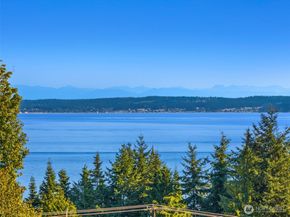 39171 NE No Name Place, Hansville WA 98340