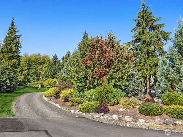 39171 NE No Name Place, Hansville WA 98340
