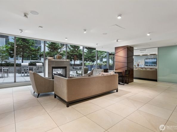 820 Blanchard Street 904, Seattle WA 98121
