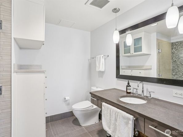820 Blanchard Street 904, Seattle WA 98121