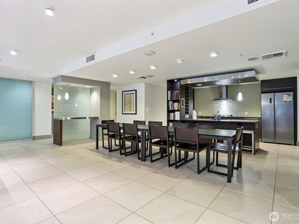 820 Blanchard Street 904, Seattle WA 98121