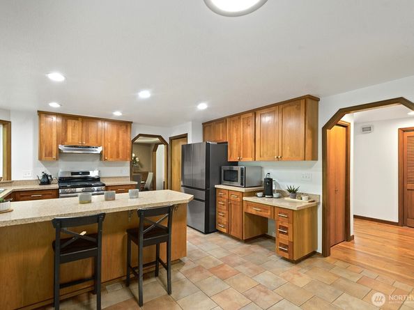 20201 NE 163rd Street, Woodinville WA 98077