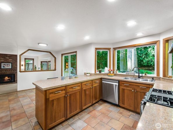 20201 NE 163rd Street, Woodinville WA 98077