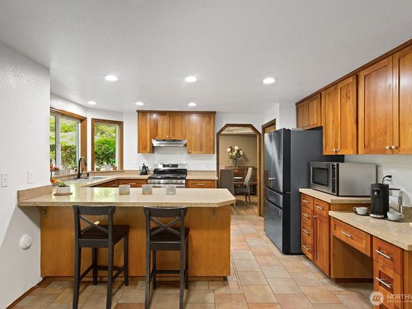20201 NE 163rd Street, Woodinville WA 98077