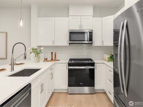 200 S 48th Street E, Renton WA 98055