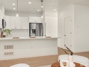 200 S 48th Street E, Renton WA 98055
