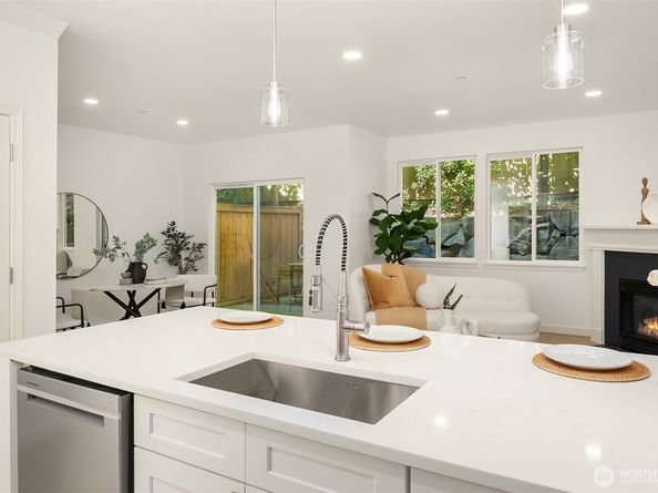 200 S 48th Street E, Renton WA 98055