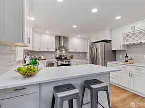 22718 1st Place W, Bothell WA 98021