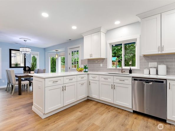 22718 1st Place W, Bothell WA 98021