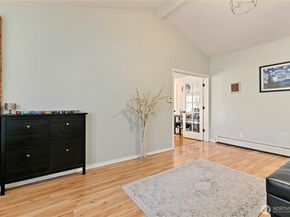 22309 115th Place SE, Kent WA 98031