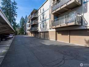 550 Elm Way 408, Edmonds WA 98020