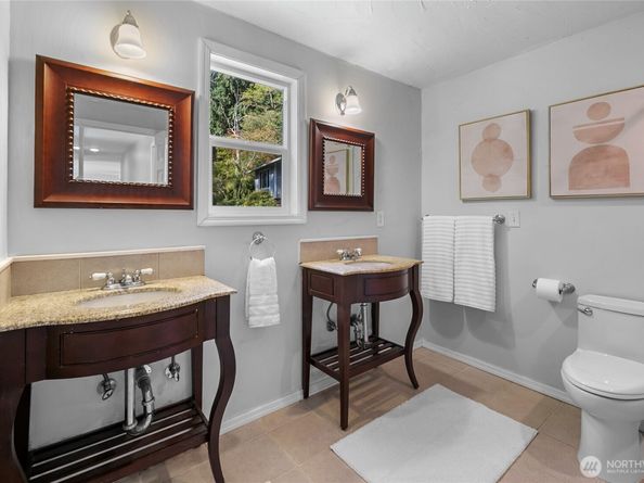 18610 NE 157th Place, Woodinville WA 98072