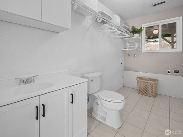 18610 NE 157th Place, Woodinville WA 98072