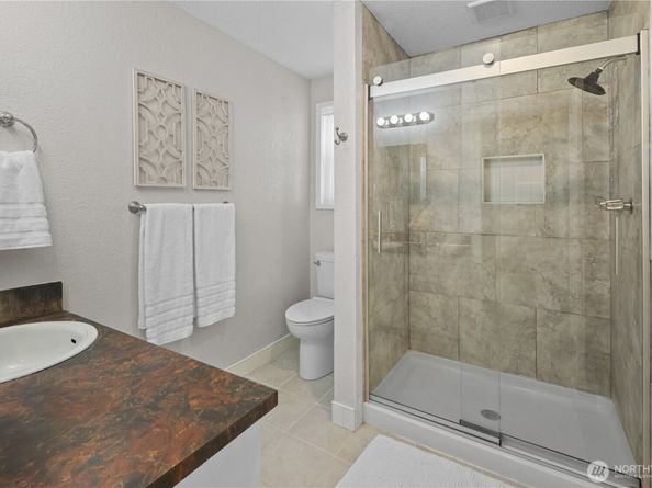 18610 NE 157th Place, Woodinville WA 98072