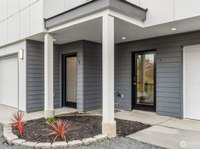 8612 37th Avenue S A, Seattle WA 98118