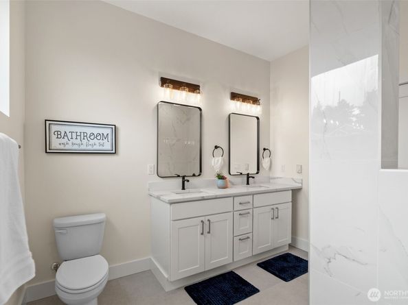 8612 37th Avenue S A, Seattle WA 98118