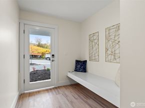 8612 37th Avenue S A, Seattle WA 98118